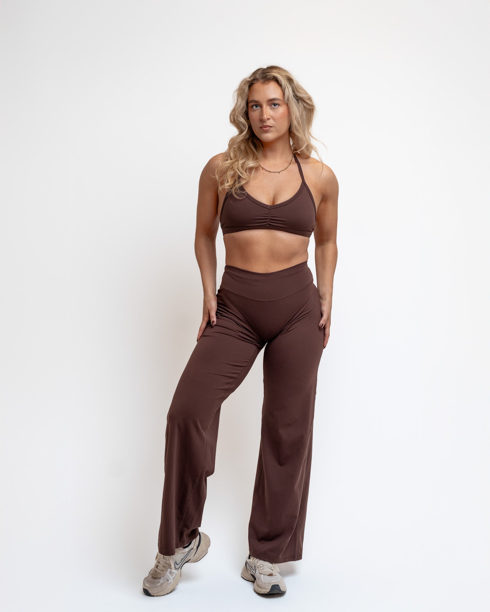 Ease x Amalie Vad - Straight Leg Pants (Coffee Brown)