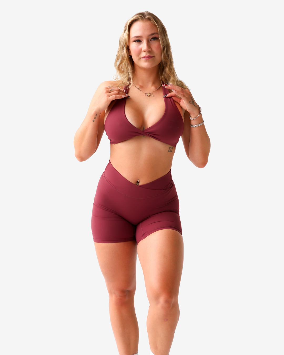 Thrive Halterneck Sports Bra (Bordeaux)