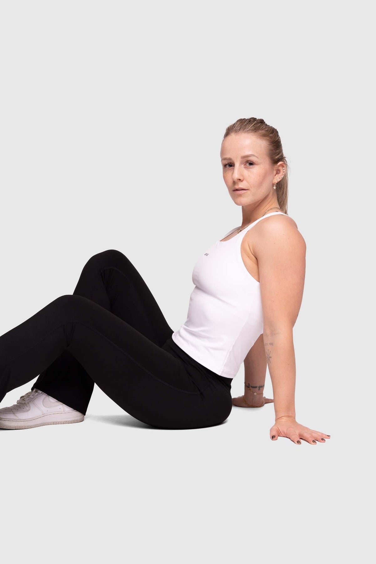 Day Flare Leggings Short (Black)