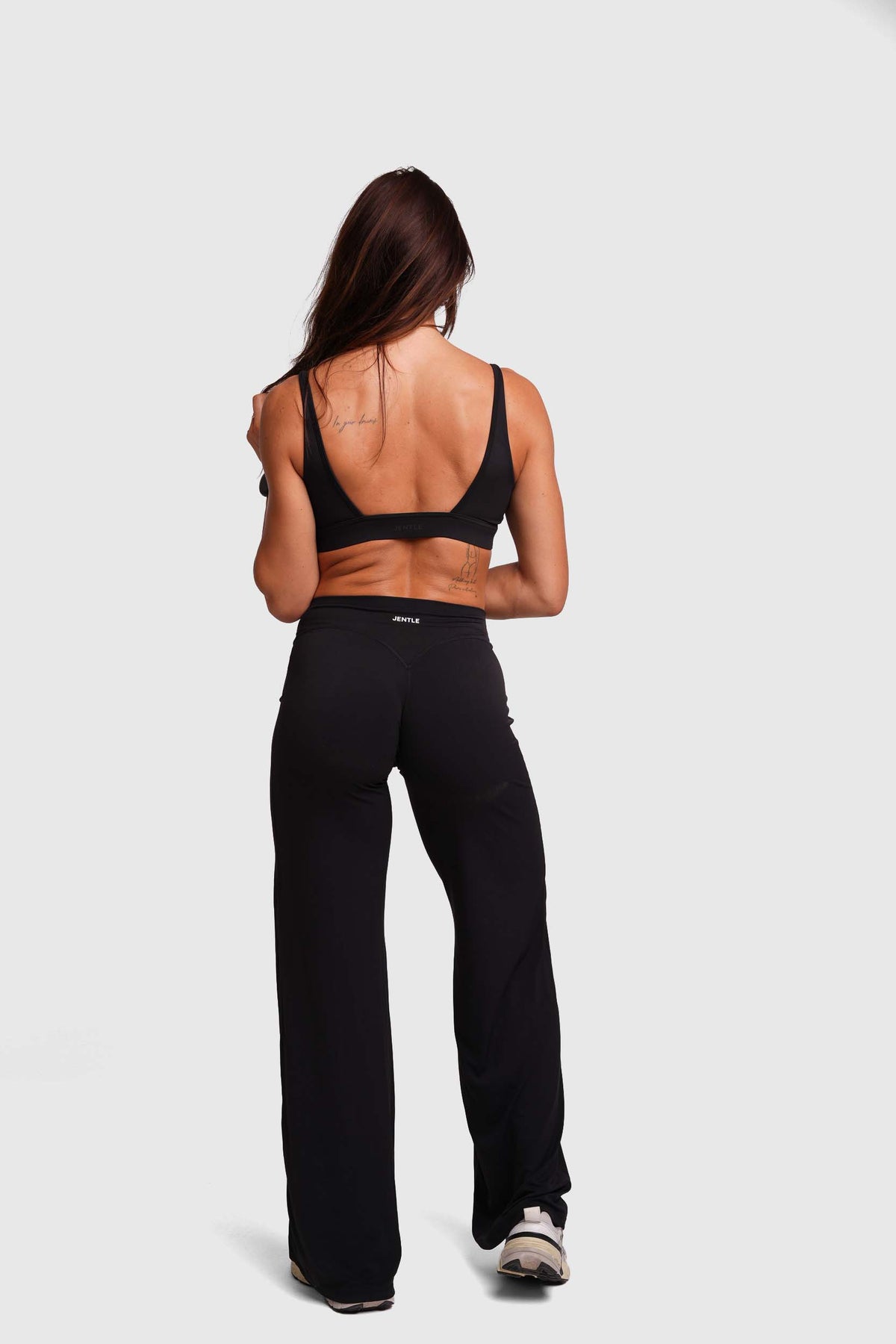 Ease Lift Sports Bra