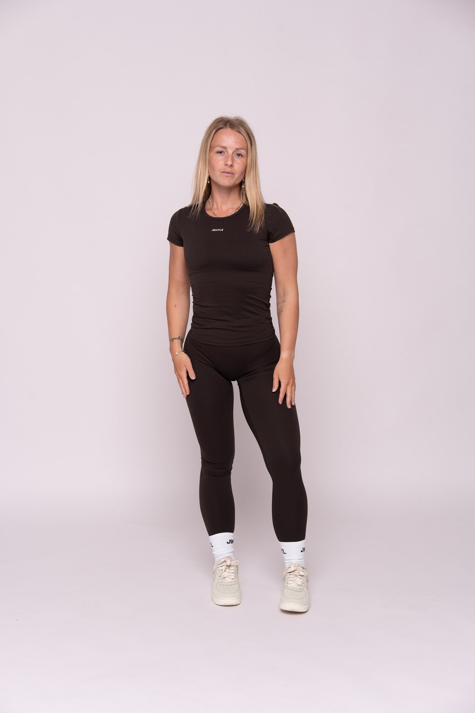 Ease Leggings (Dark Brown)