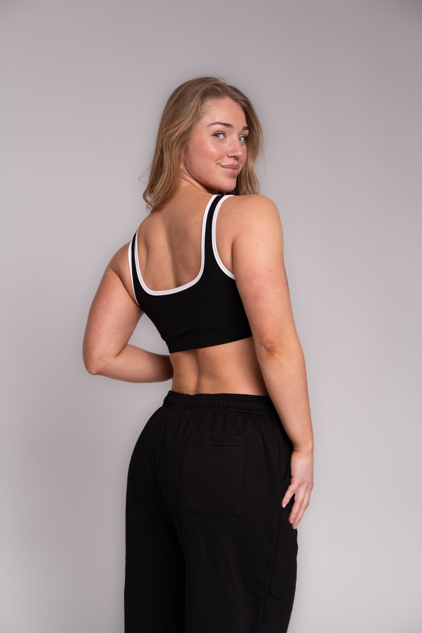 Day Sports Bra (Black/White)