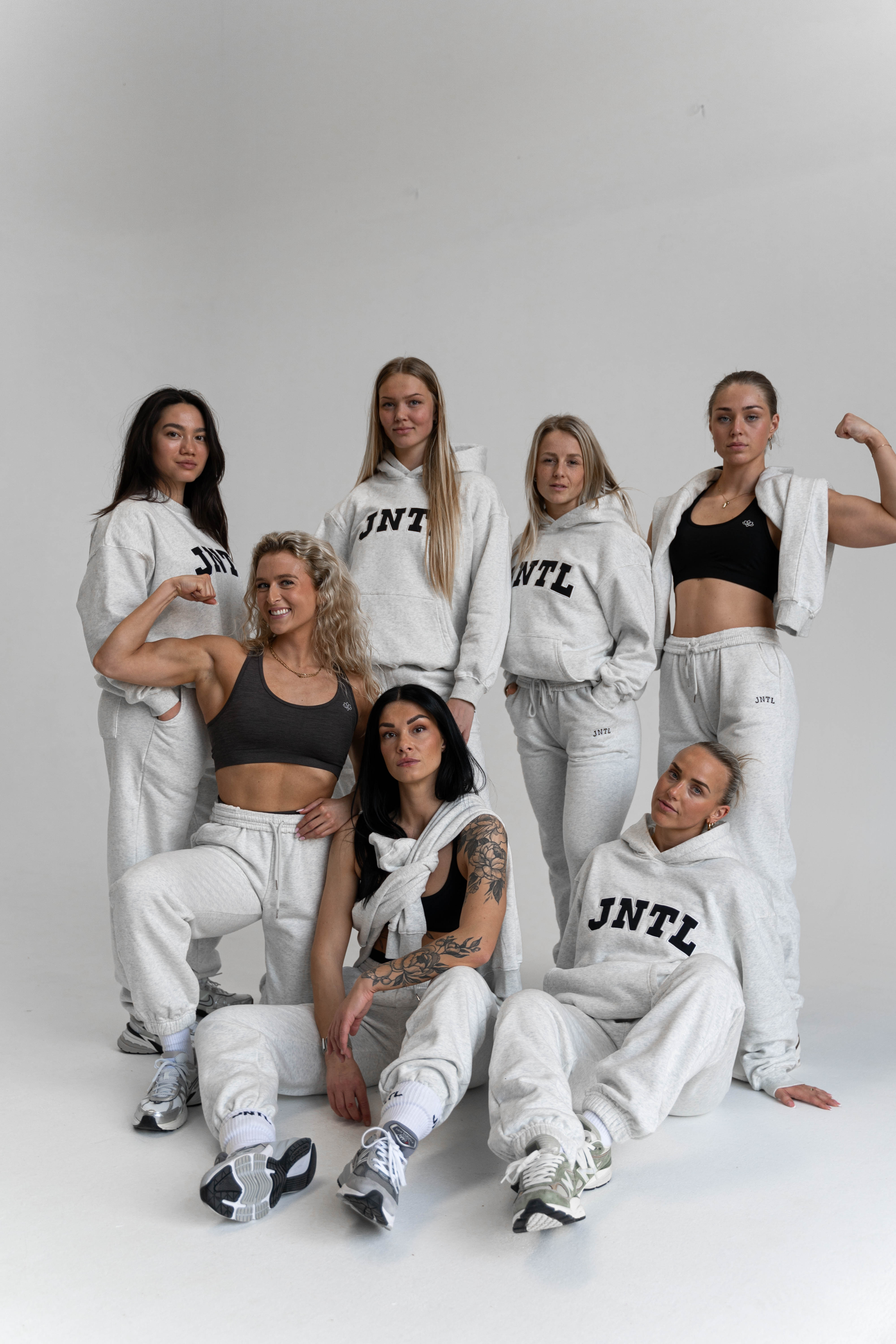 JNTL Oversized Crewneck Sweatshirt (Light Grey) & JNTL Oversized Hoodie (Light Grey)