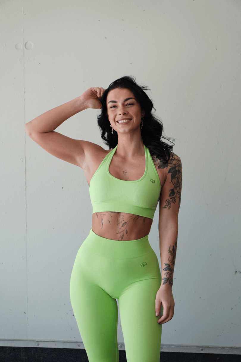 Jentle - Power Halterneck Sports Bra (Green)