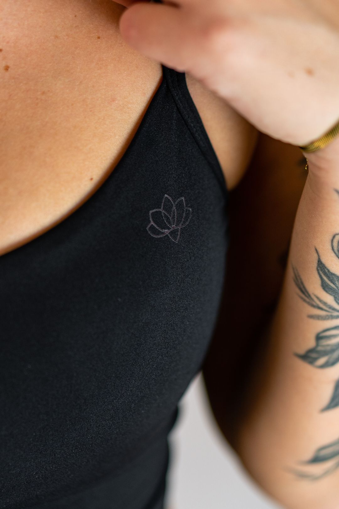 Jentle - Seek Sports Bra (Black)