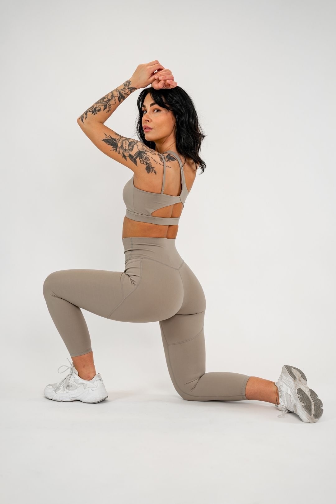 Jentle - Sola Pocket Leggings (Nude)