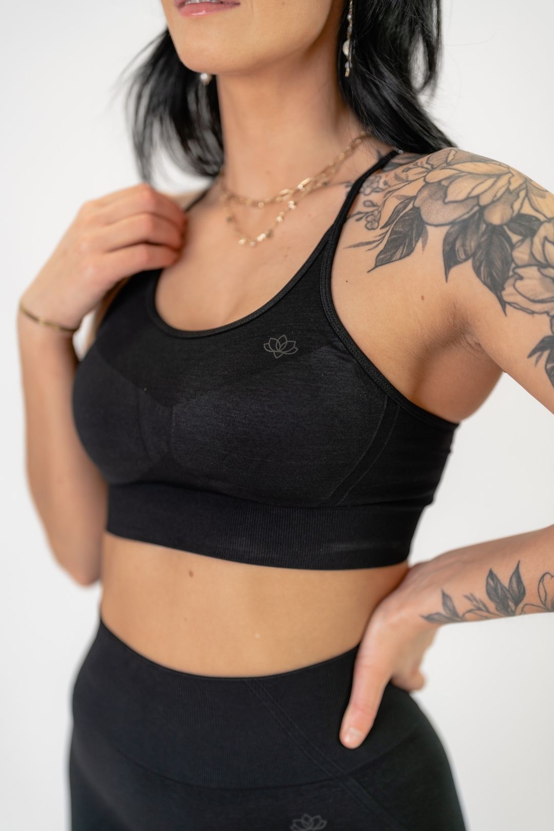 Jentle - Saga Sports Bra (Black)