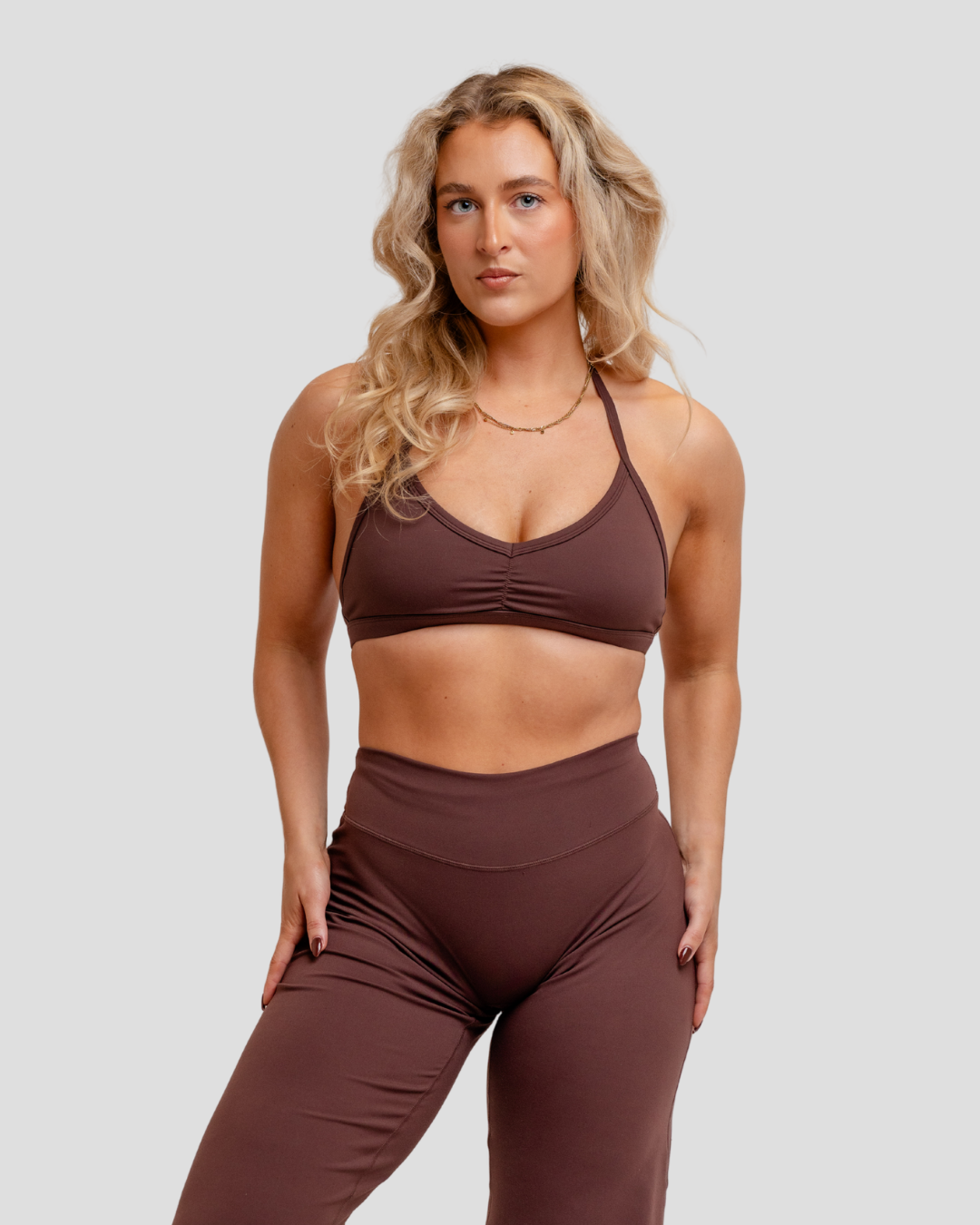 Ease x Amalie Vad - Halterneck Sports bra (Coffee Brown)