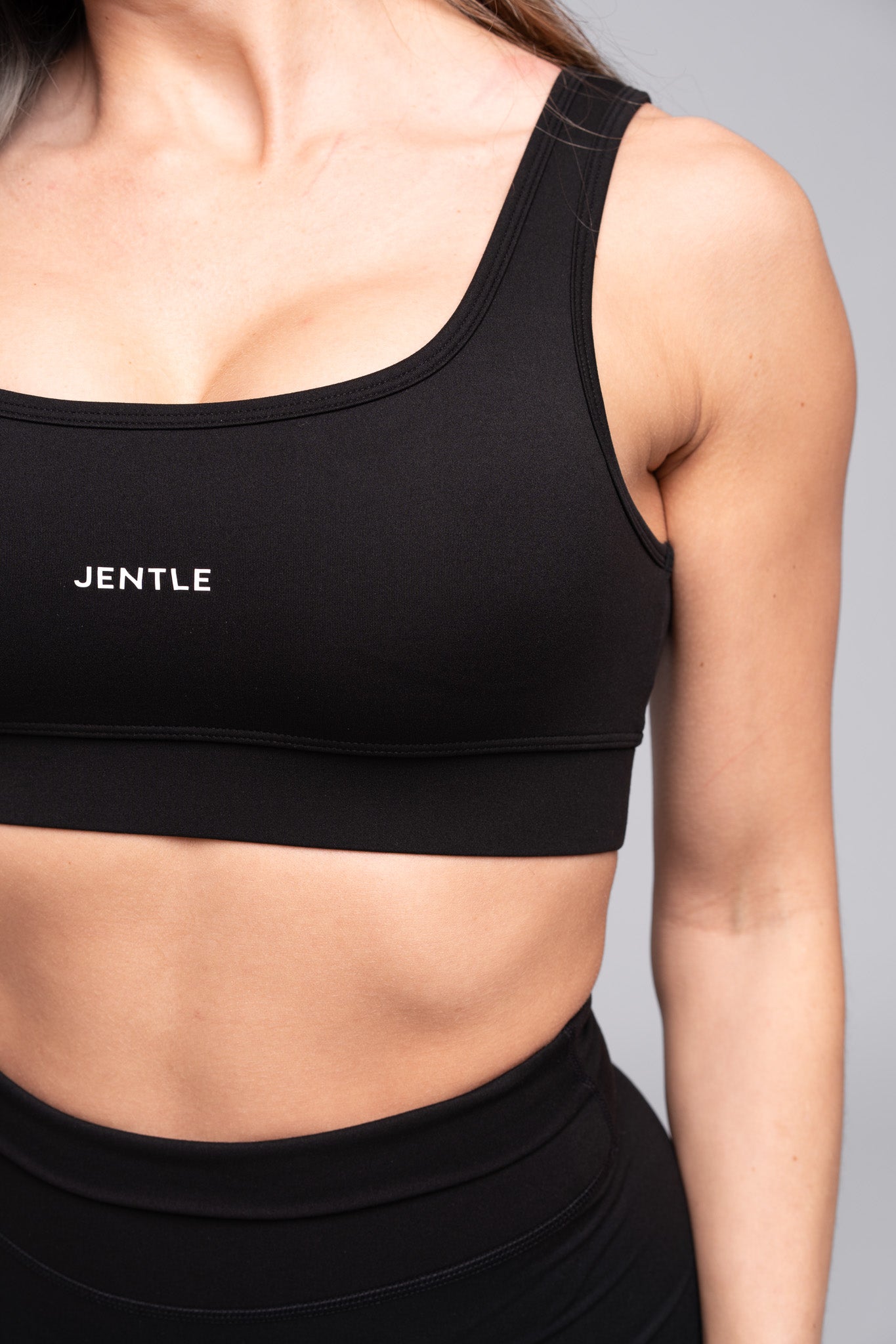 Day Performance Wide Band Sports Bra (Black)