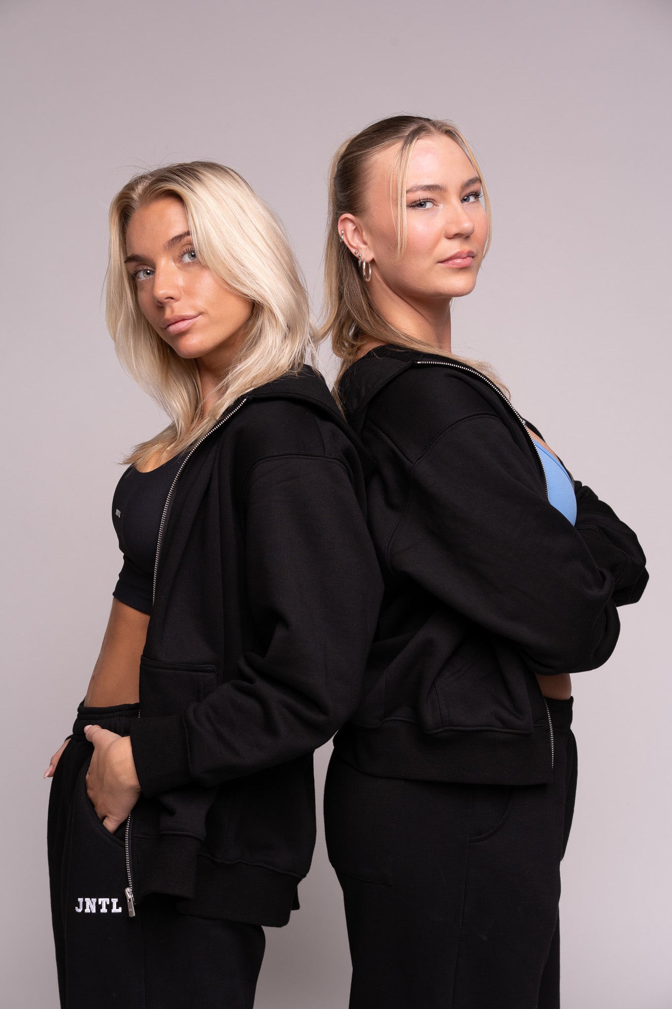 JNTL Straight Leg Sweatpants (Black)