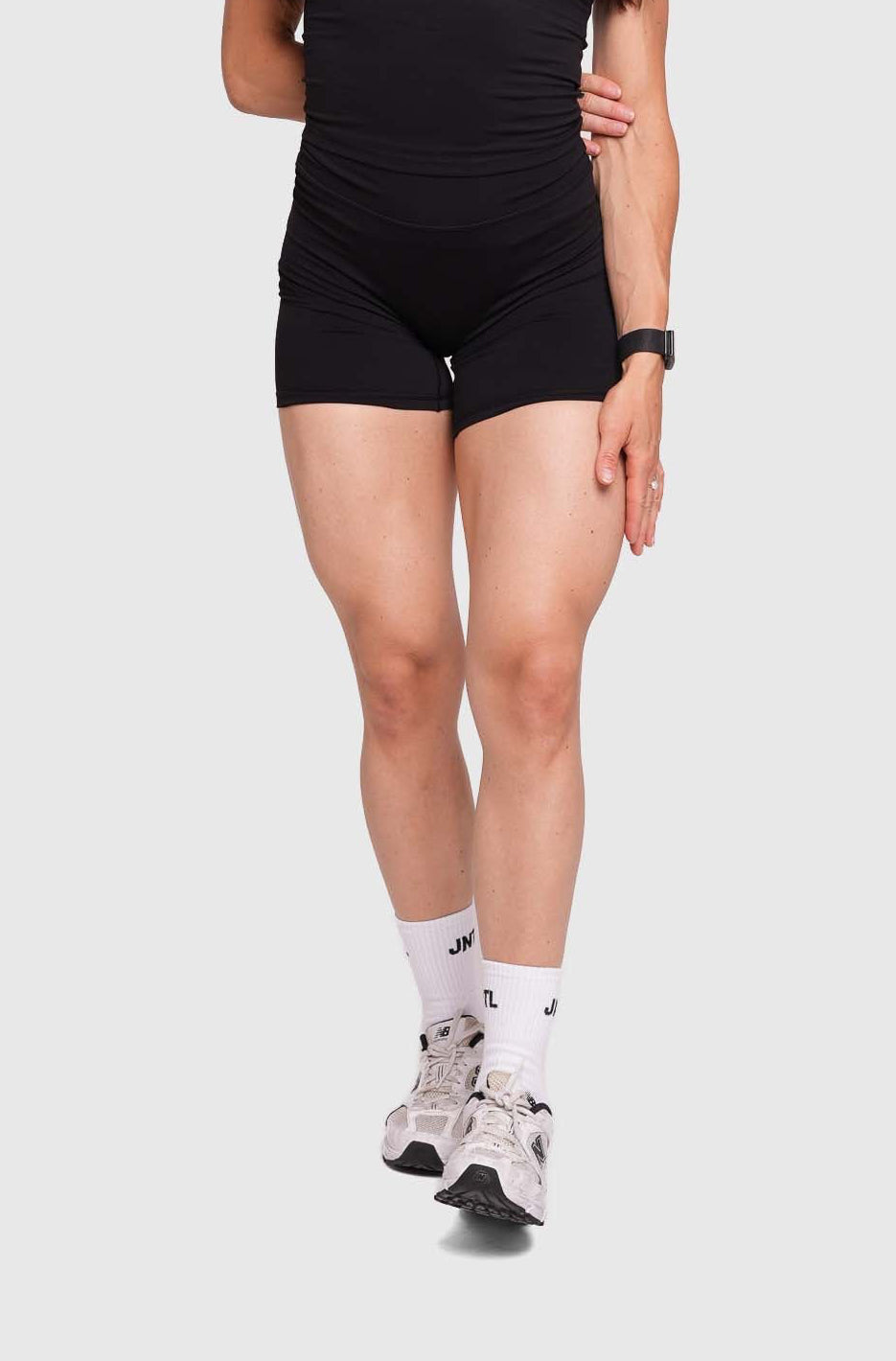 Ease Shorts (Black)