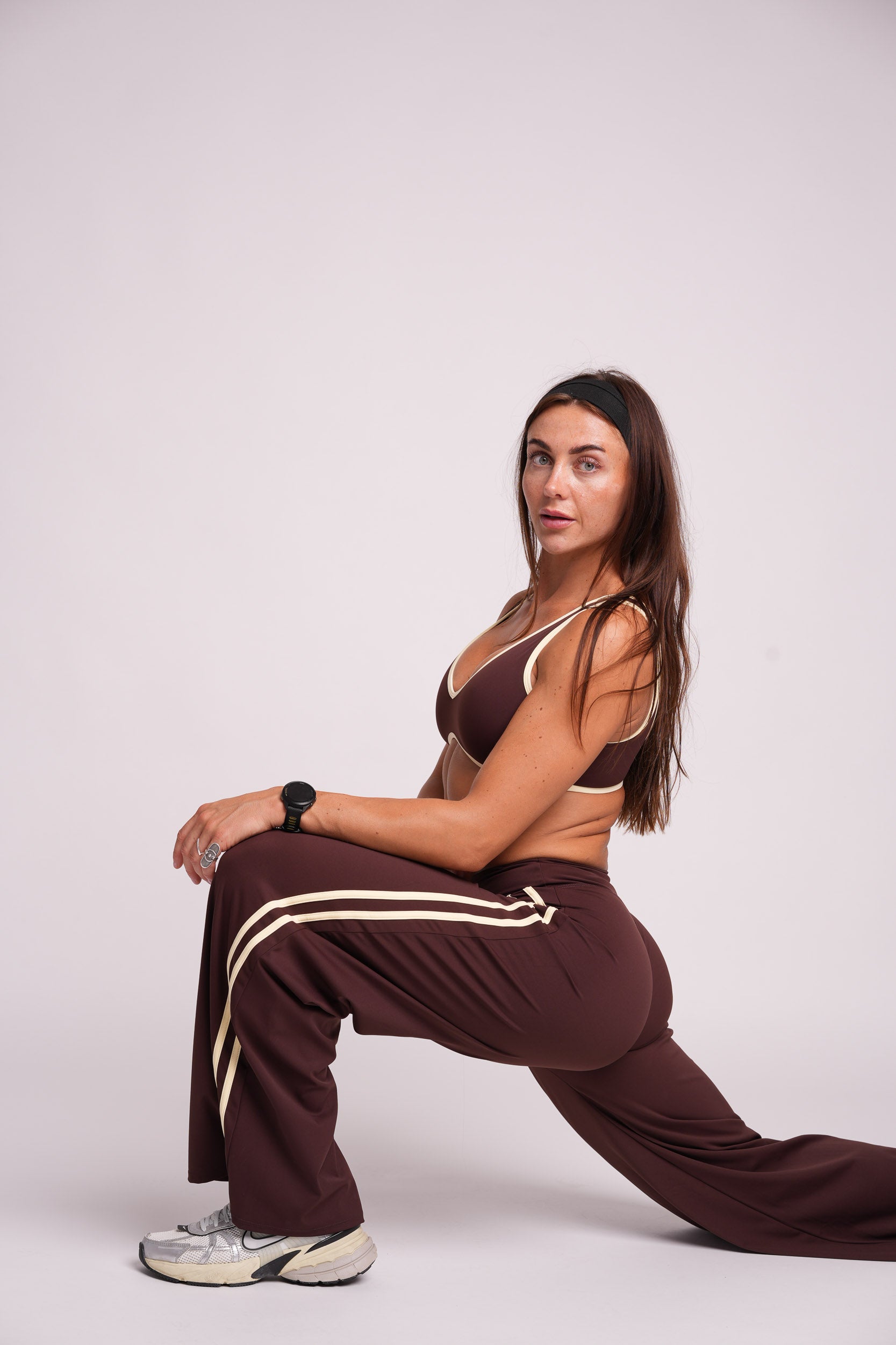 Flow Striped Sculpt Sports Bra (Brown)