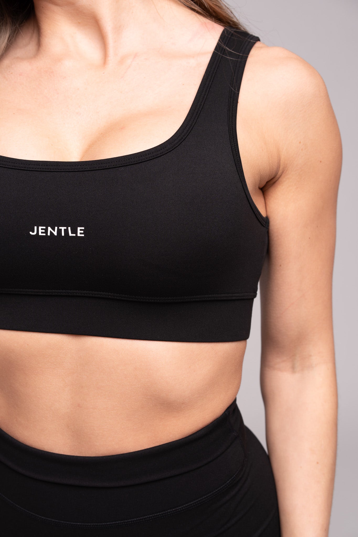 Day Performance Wide Band Sports Bra (Black)
