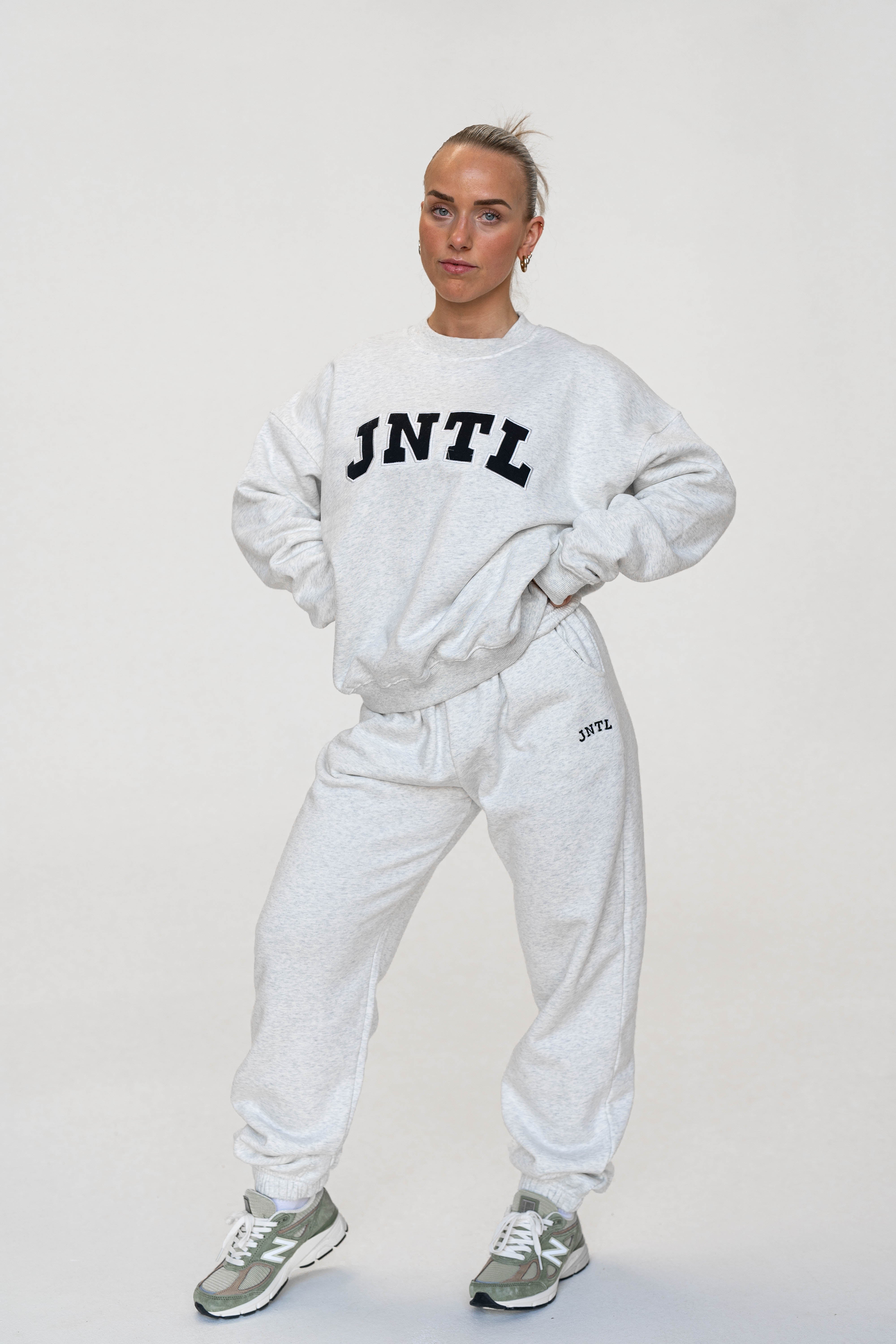 JNTL Oversized Crewneck Sweatshirt (Light Grey) & JNTL Sweatpants (Light Grey)