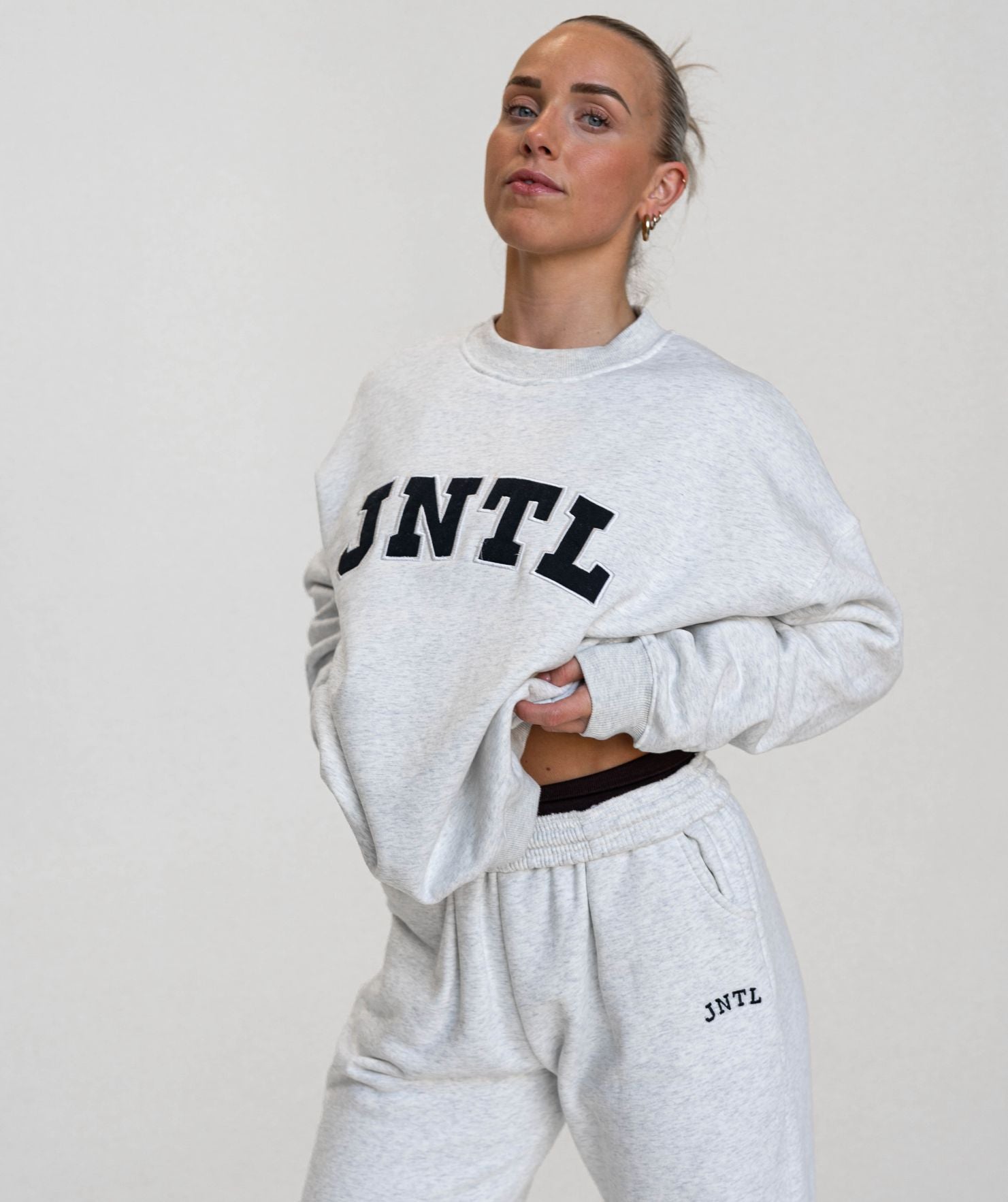 JNTL Oversized Crewneck Sweatshirt (Light Grey)