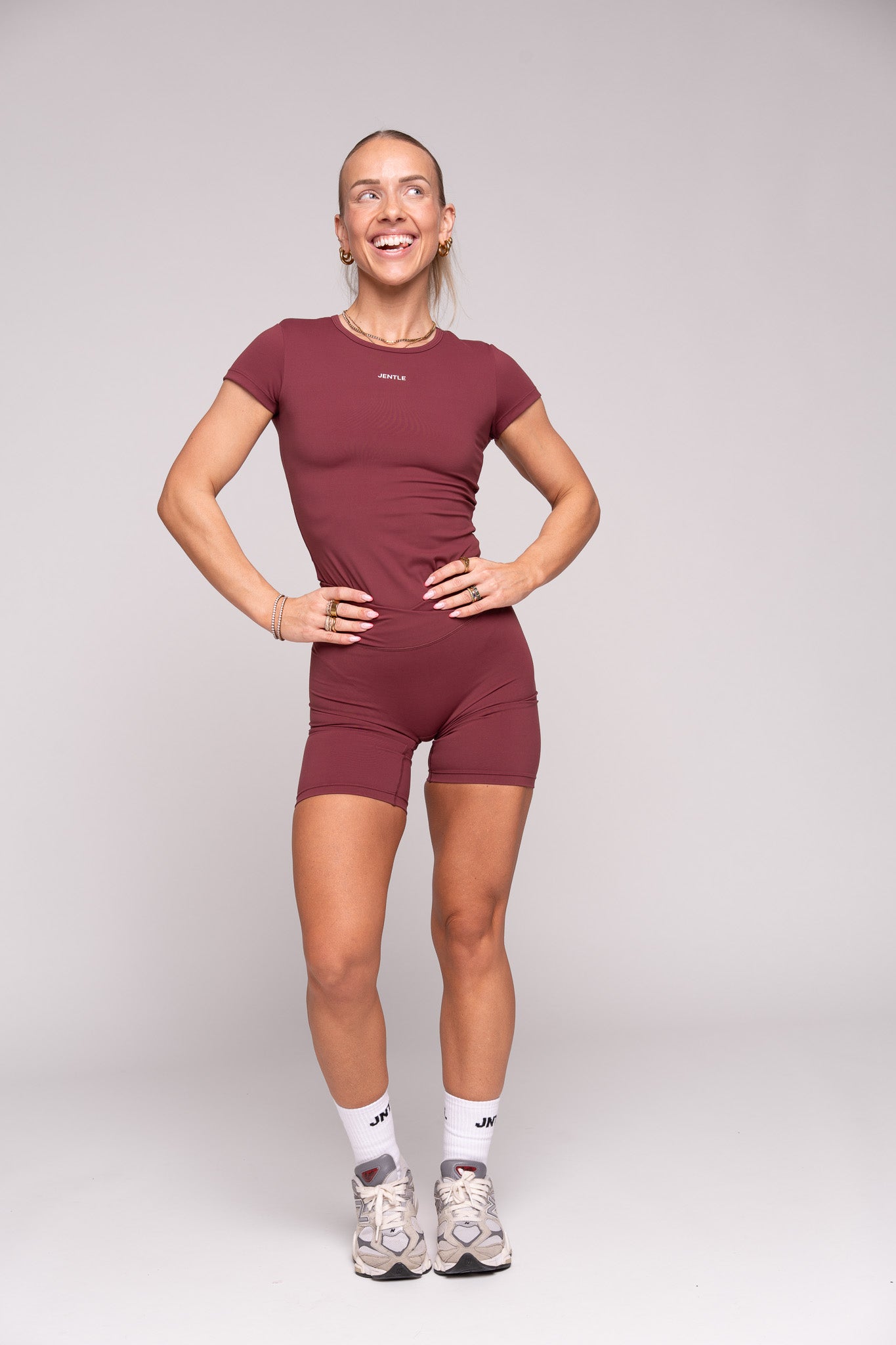 Thrive T-Shirt (Bordeaux)
